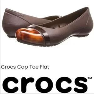 CROCS‎ Women's Animal Print Cap Toe Flats, Size 6